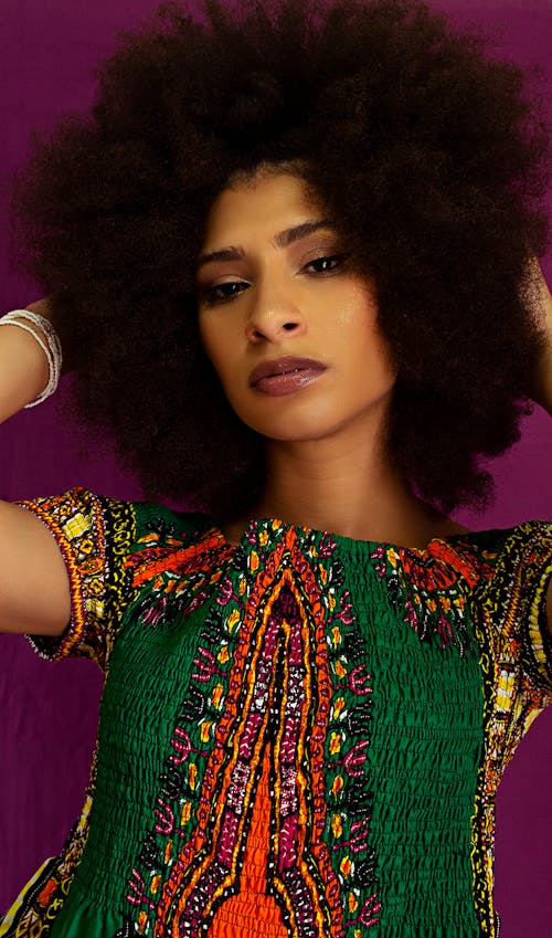 Free Portrait of a Woman with Afro Hair Stock Photo