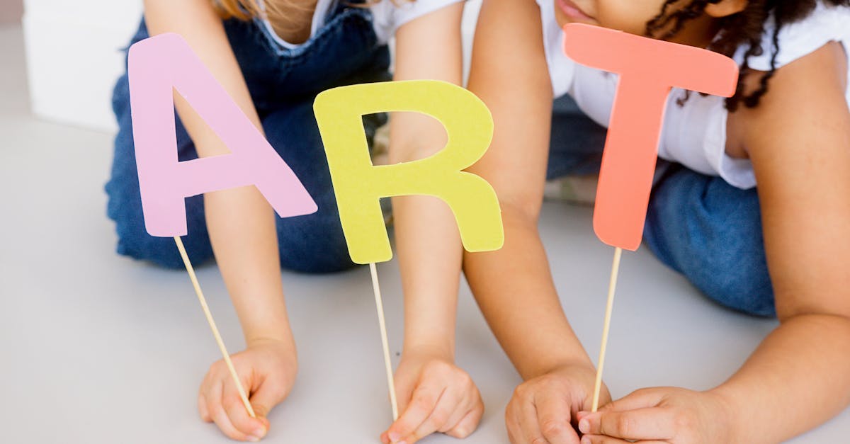 How to draw a fire truck for kindergarten