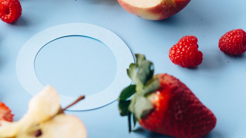 Blood glucose monitoring equipment alongside CBD products for diabetes research