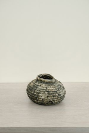 Small ash-glazed vessel — Eva Bronzini on Pexels