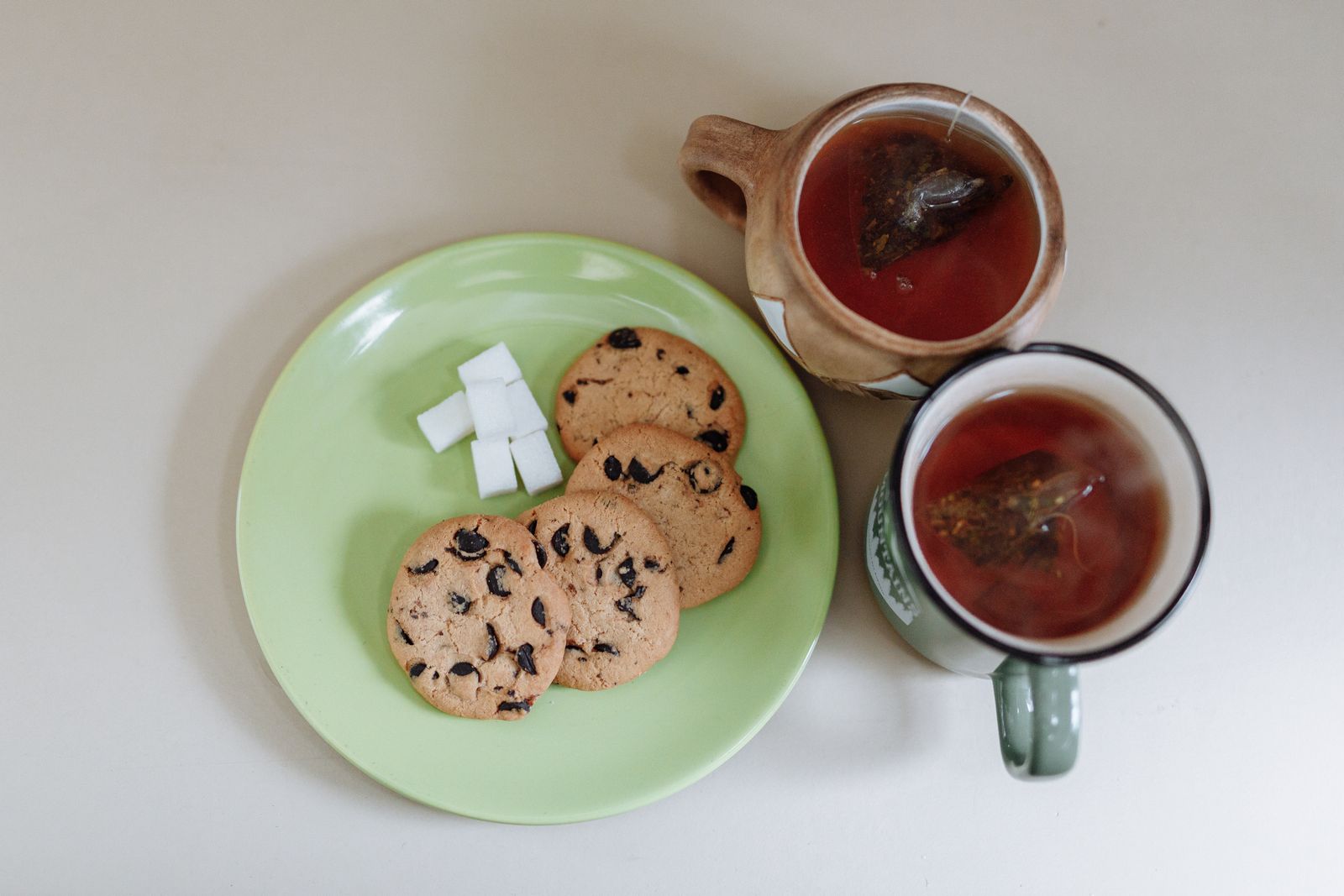 Office Biscuits, Cookies and Ma'amoul in the UAE: A Buying Guide for the Tea Tray