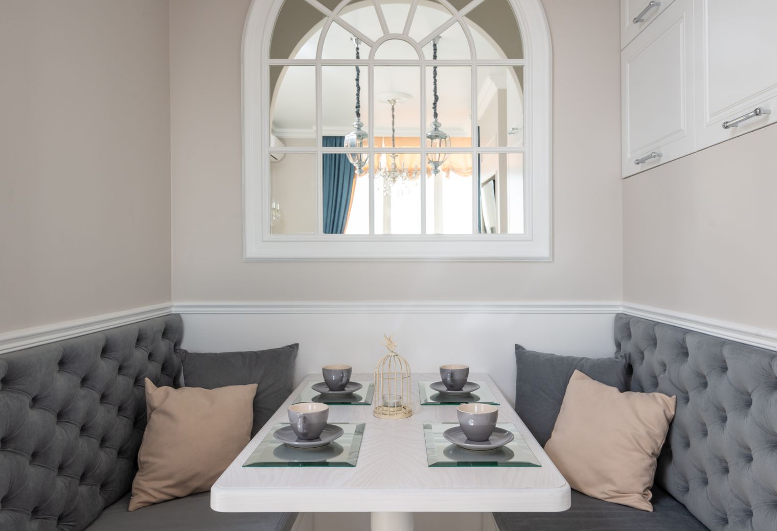 Painters and Decorators in Kingston upon Thames — quality trade paint going on in two coats