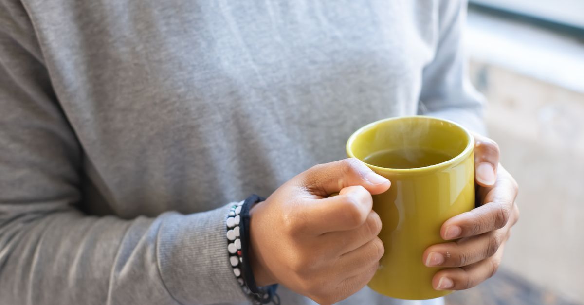 When Should I Worry About Cold Hands and Feet That Turn White and Blue?