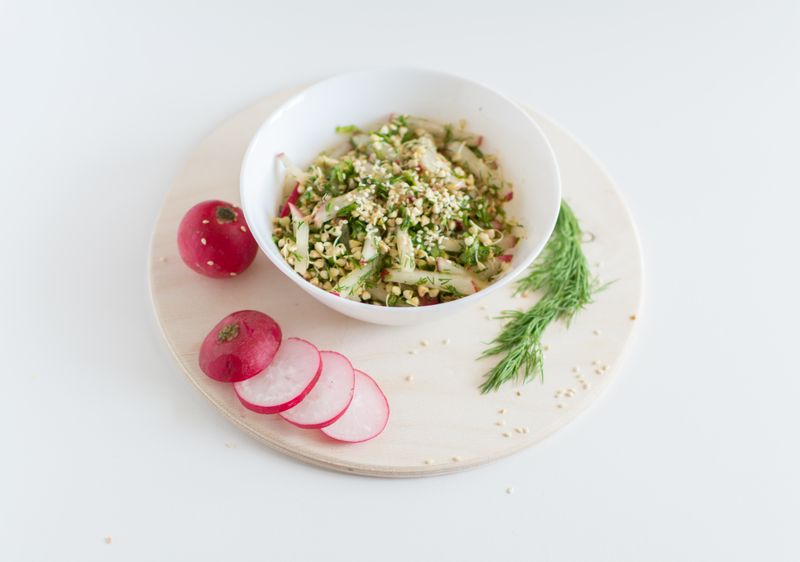 soba noodles with edamame and sesame seeds