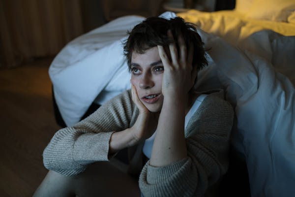 Insomnia: Symptoms and Causes