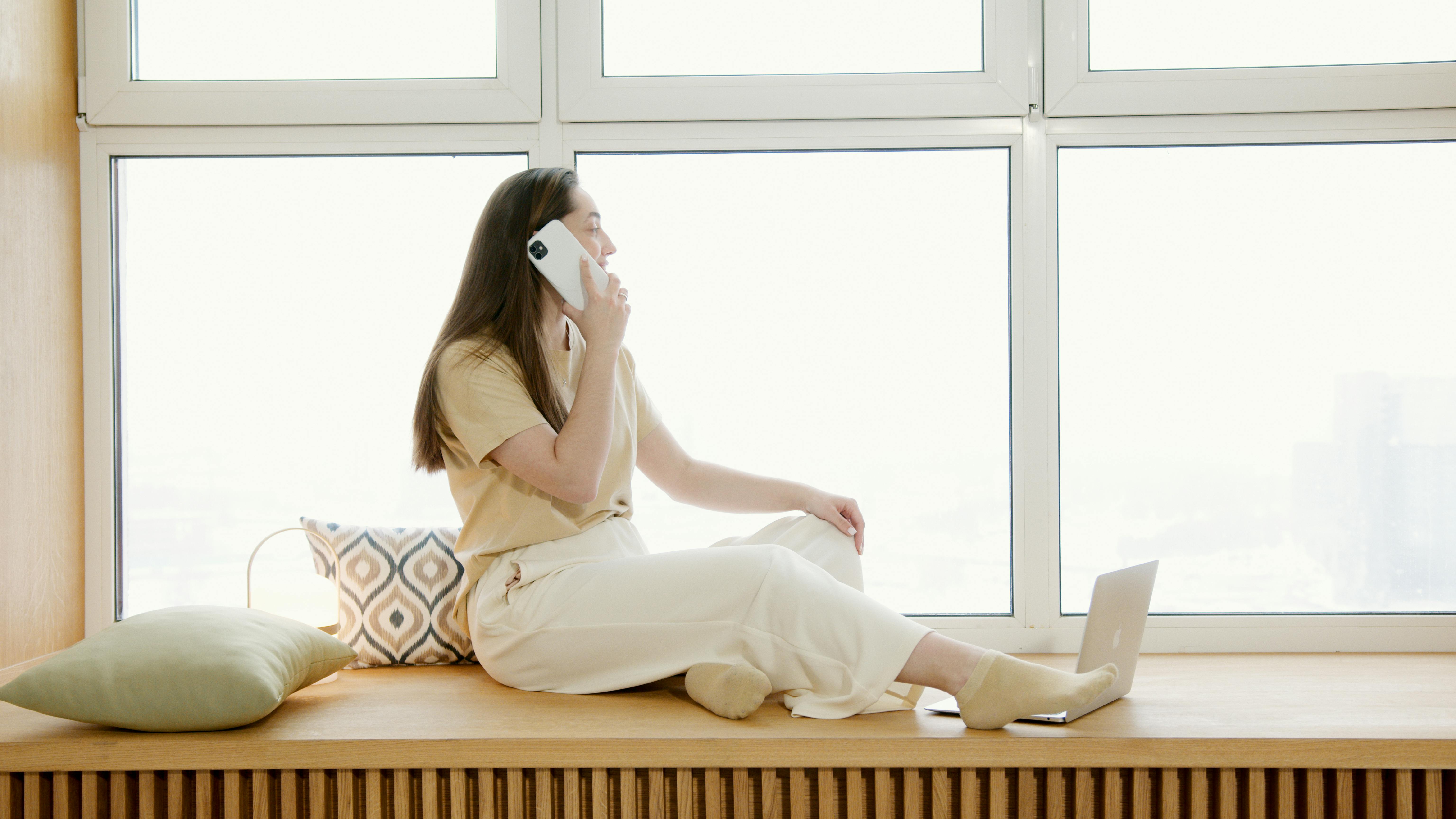 lifestyle hours lifestyle and. productivity — Photo by Artem Podrez on Pexels