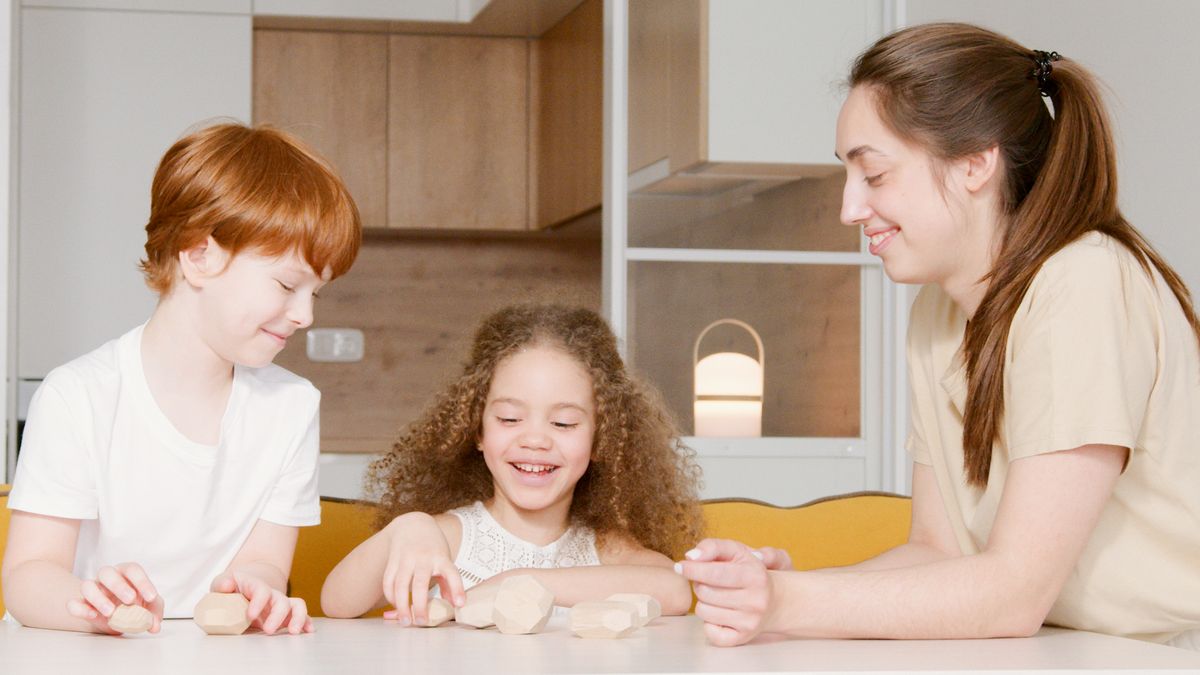 Activités familiales pour renforcer les liens pendant la rentrée scolaire - illustration