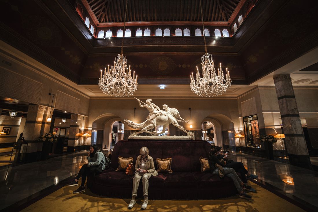 Lobby hotelowe
