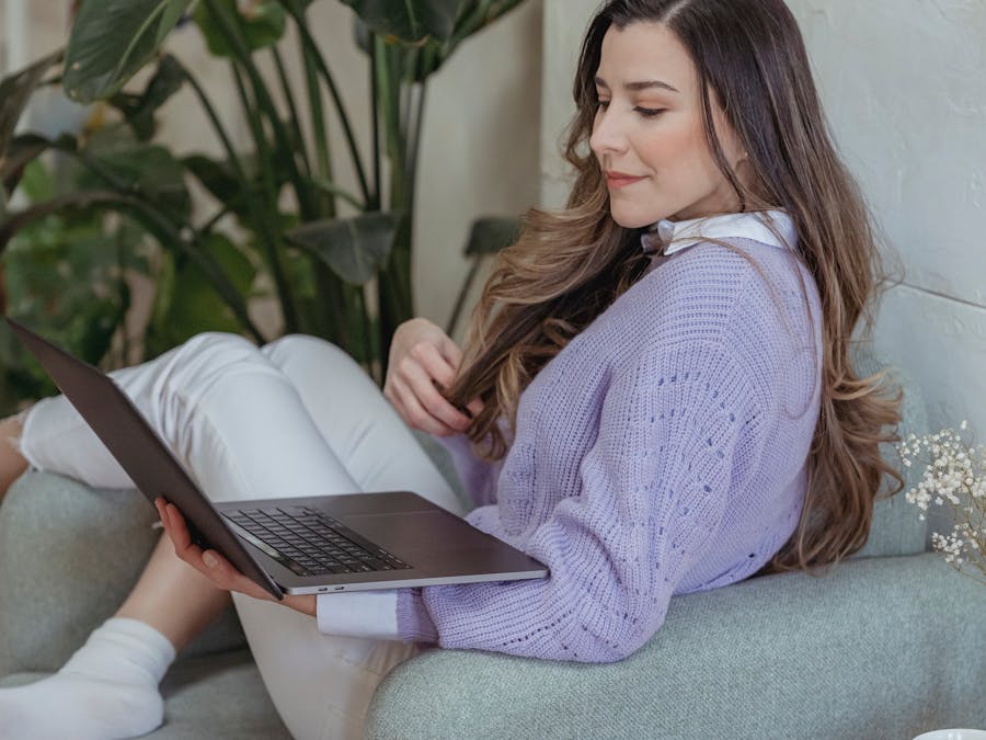 Can I live comfortably as a social worker?