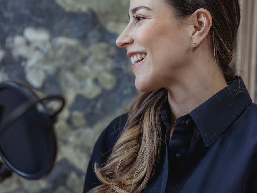 What are the dangers of live streaming?