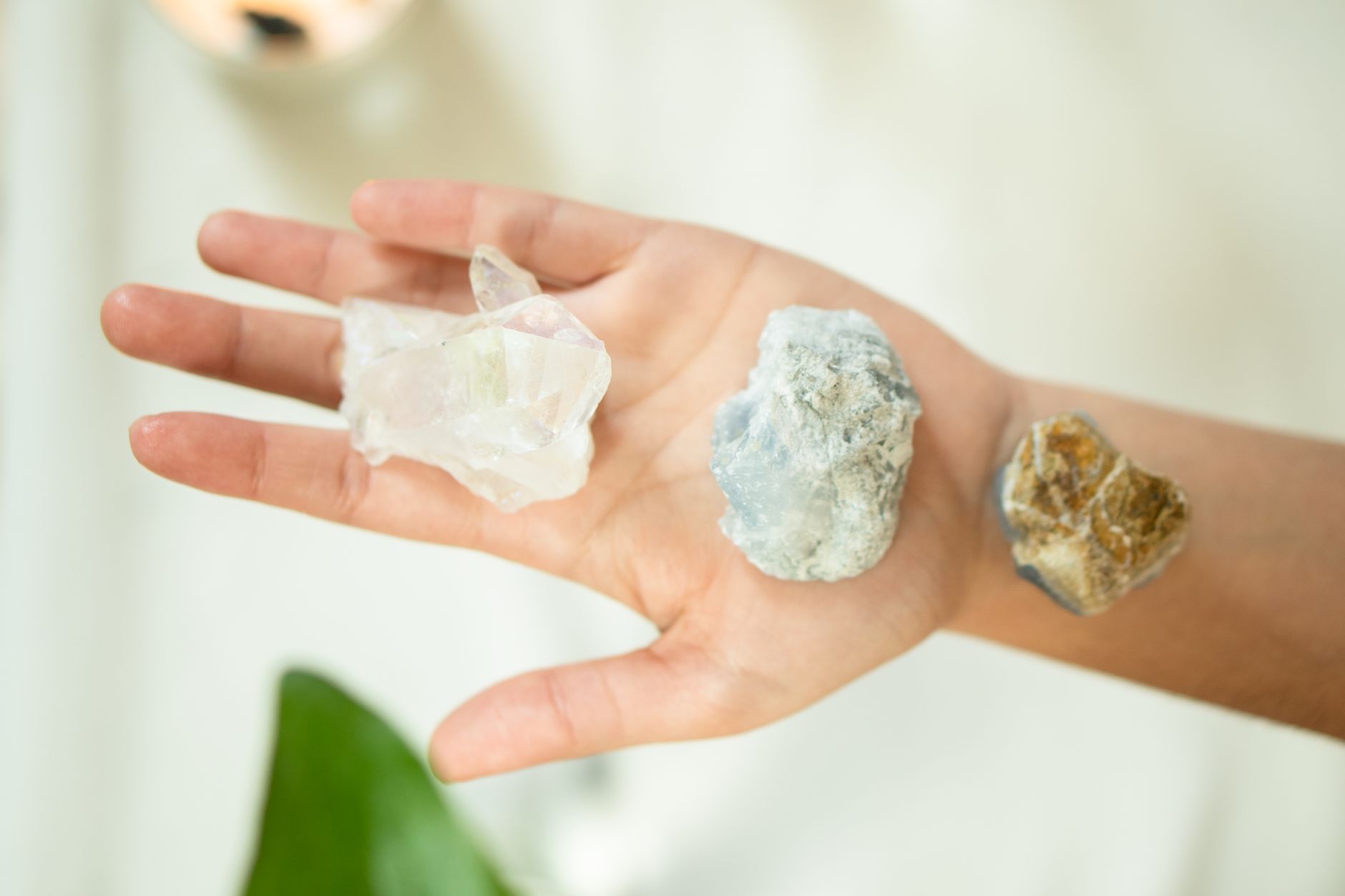 Qué son los chakras y cómo equilibrarlos en casa, Sanación y Paz Espiritual