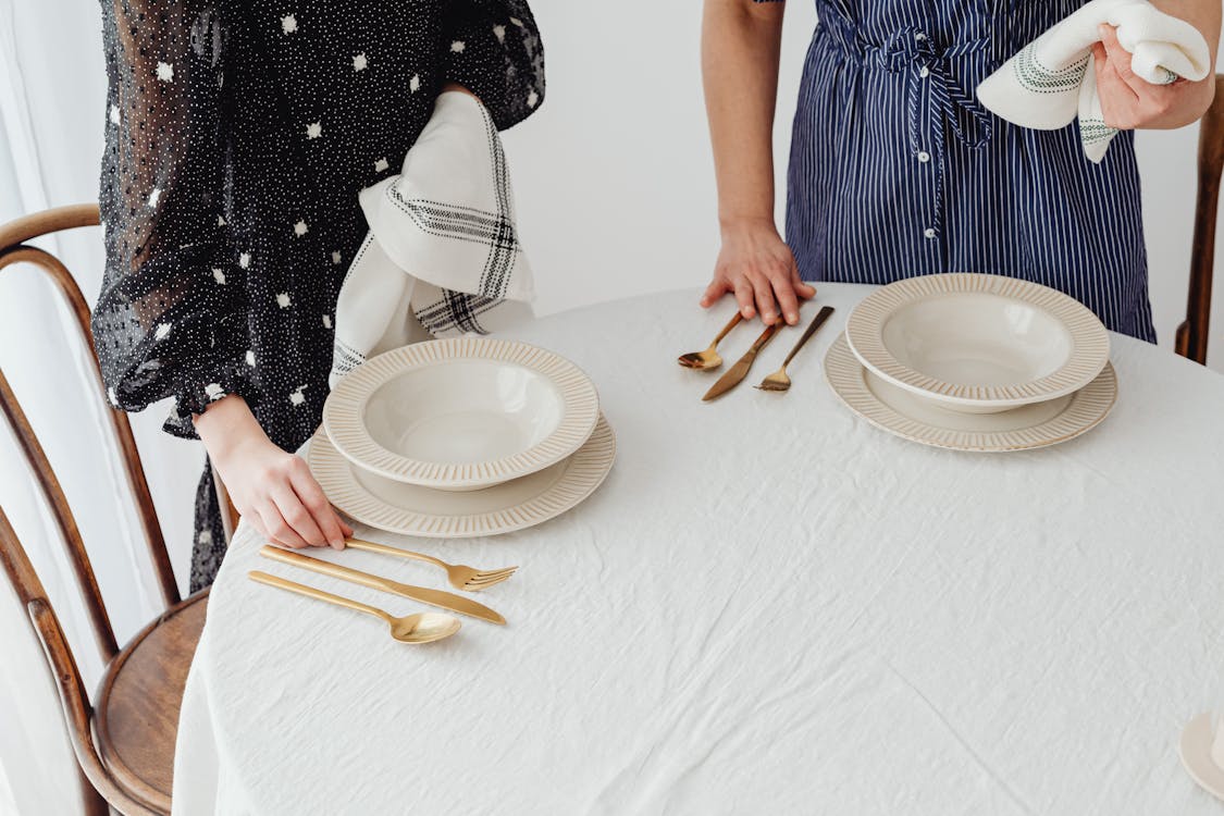 The Ultimate Guide to Choosing the Right Dinnerware