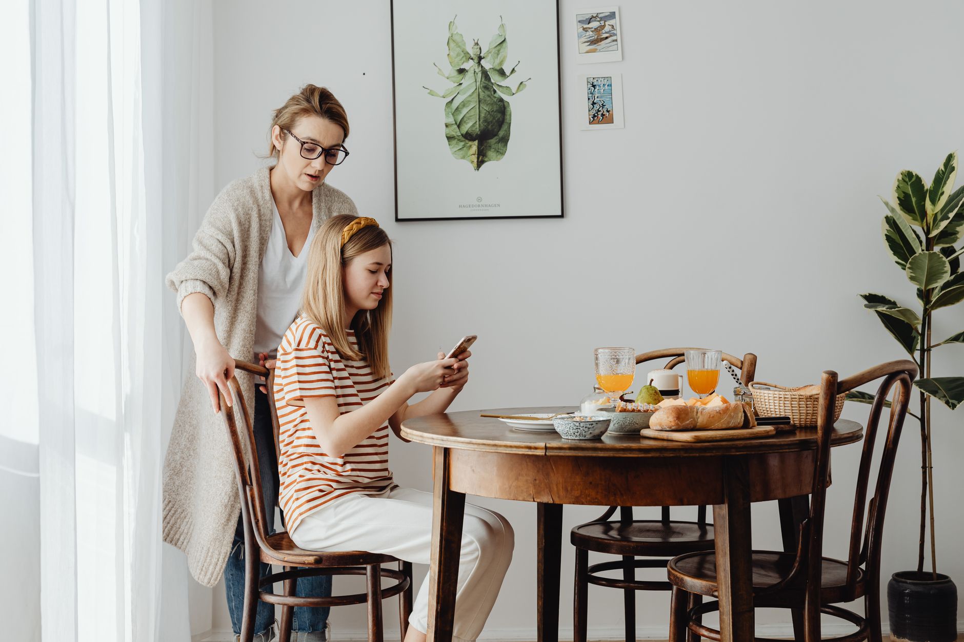How to Set Healthy Boundaries With Family