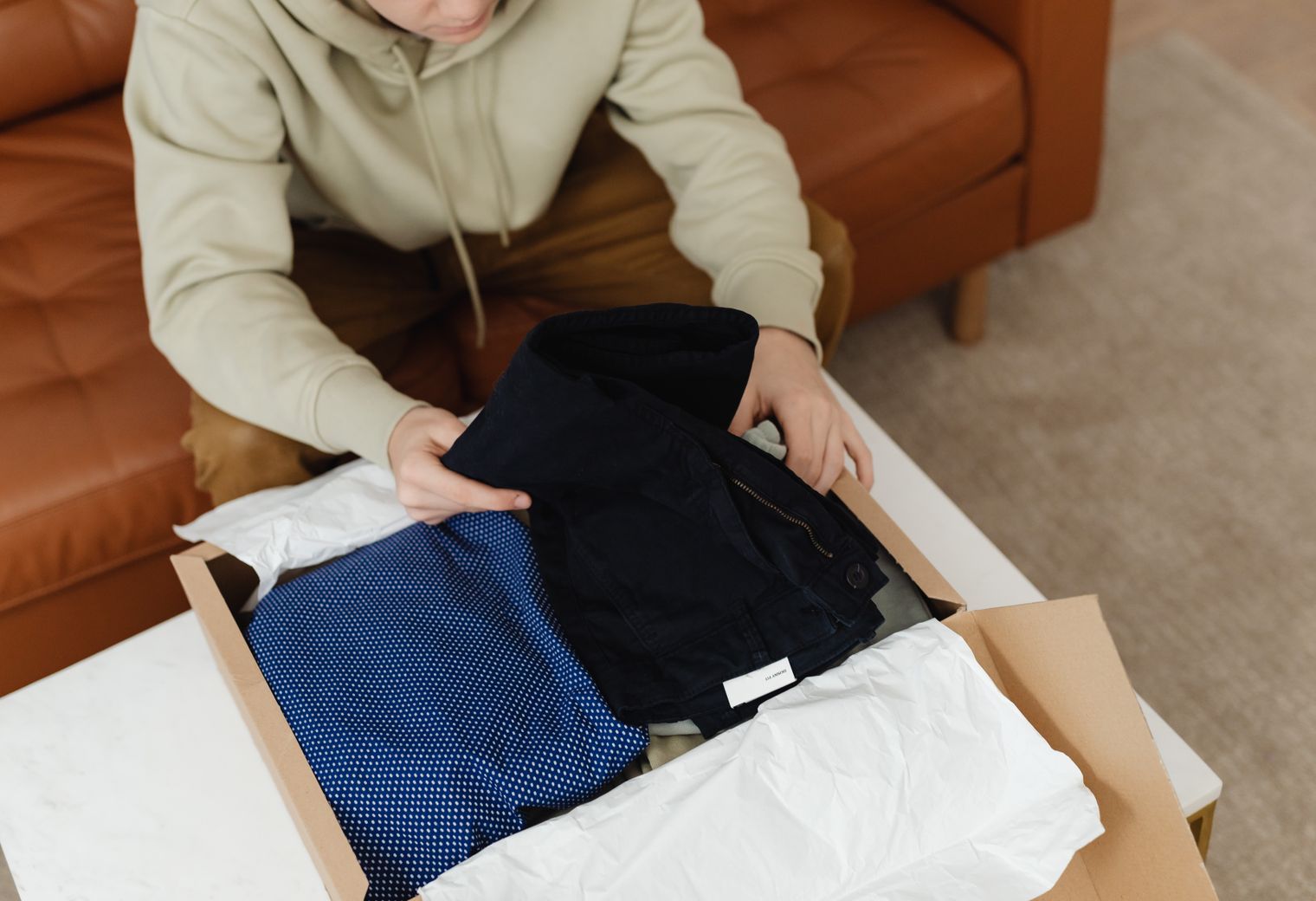 Neath — professional packers wrapping and boxing belongings