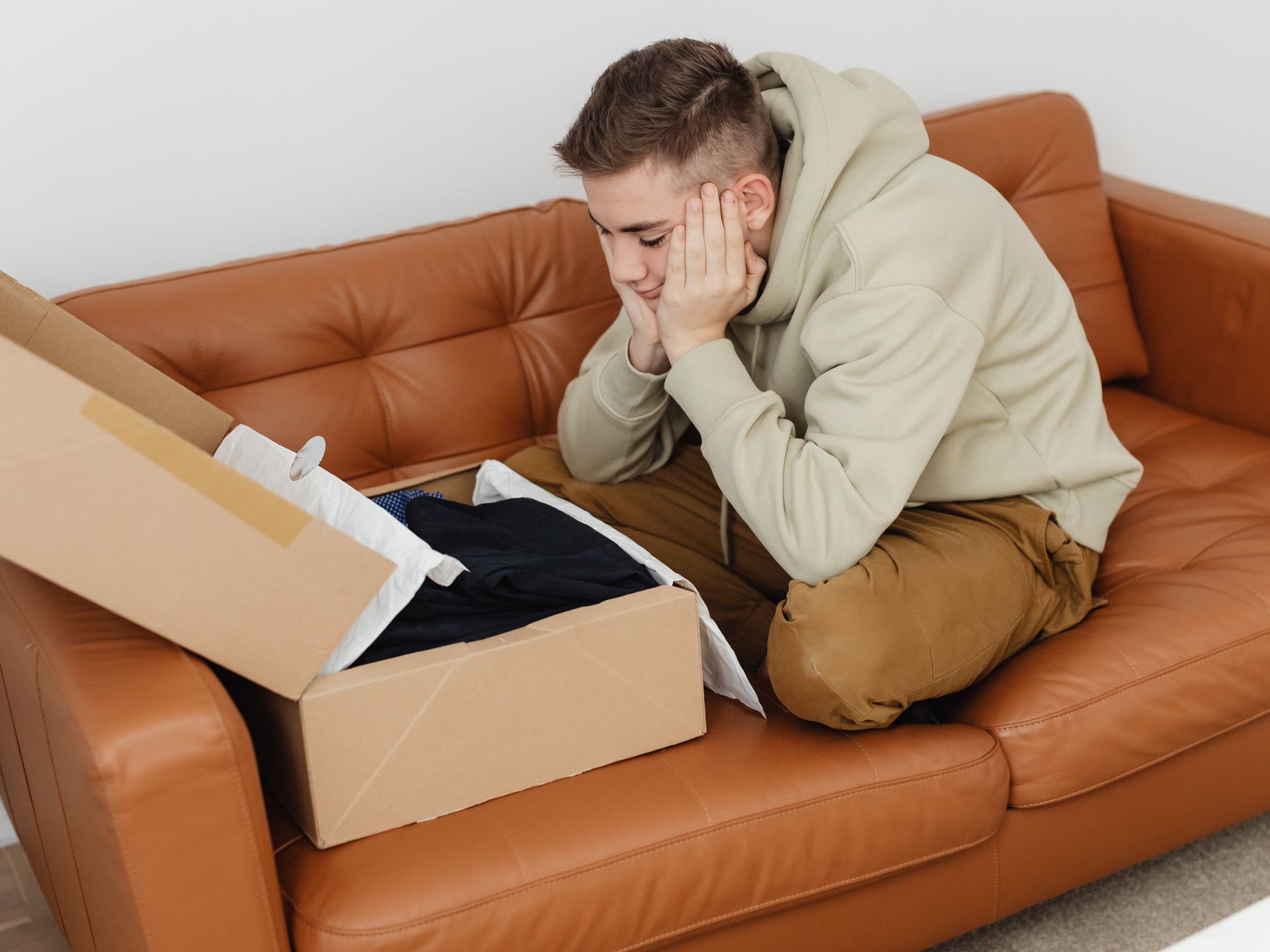 Methven — professional packers wrapping and boxing belongings