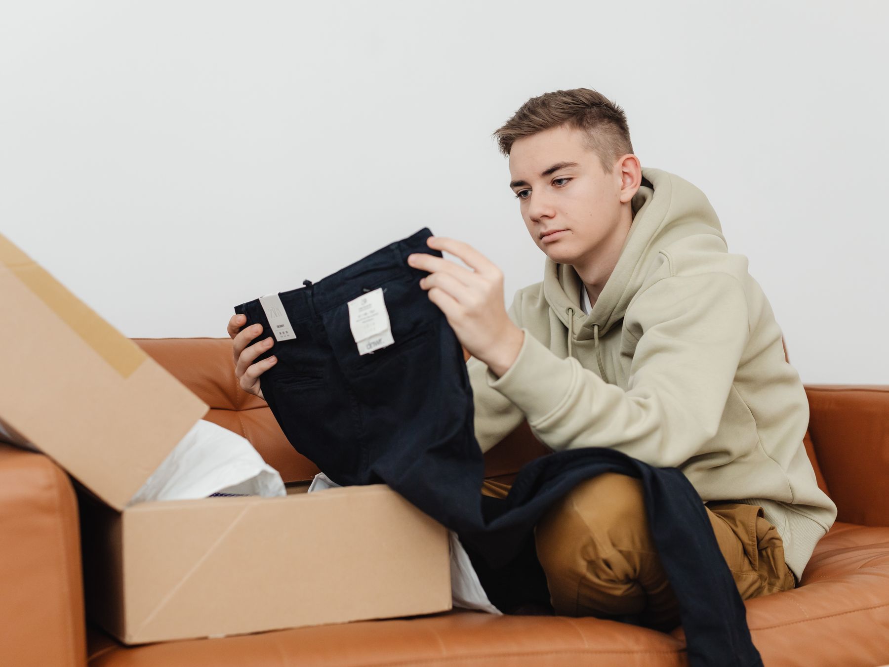 Blackmore — movers carrying boxes for a flat move