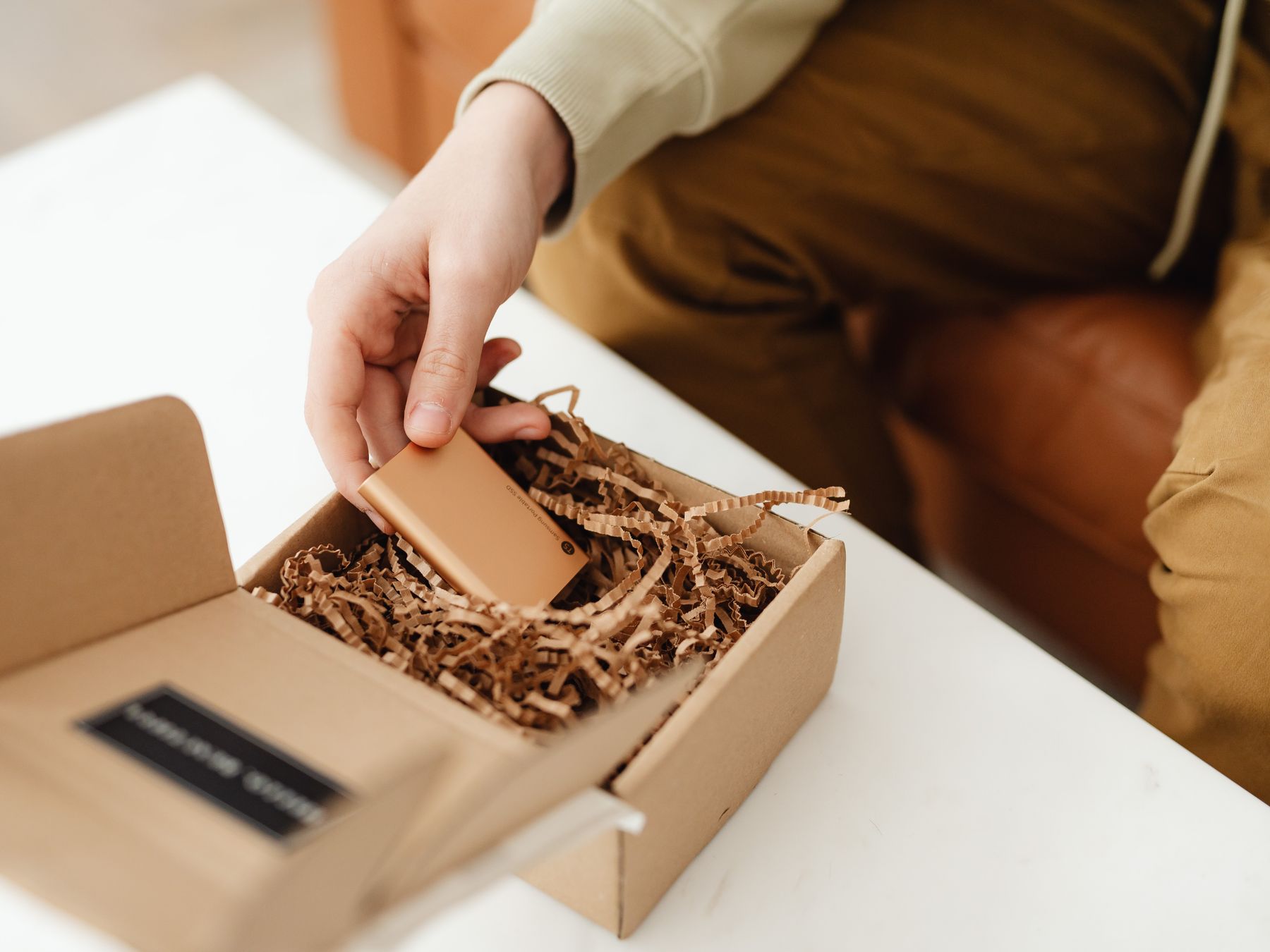 Morfa Nefyn — professional packers wrapping and boxing belongings