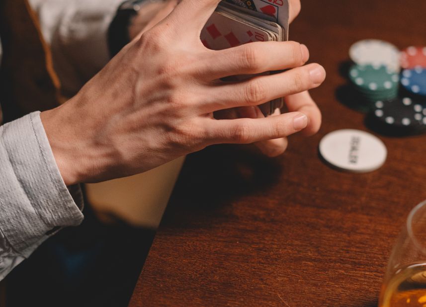 Online Casino: Spielautomaten und Live-Spiele im Überblick