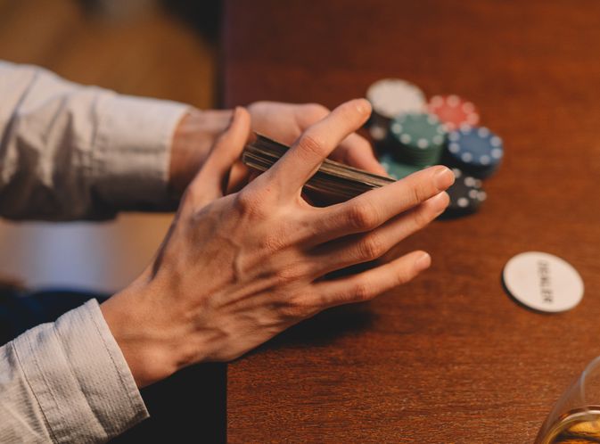 Online Casino: Spielautomaten und Live-Spiele im Überblick