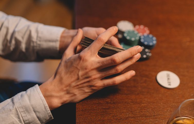 Online Casino: Spielautomaten und Live-Spiele im Überblick