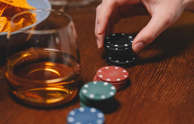 Online Casino: Spielautomaten und Live-Spiele im Überblick