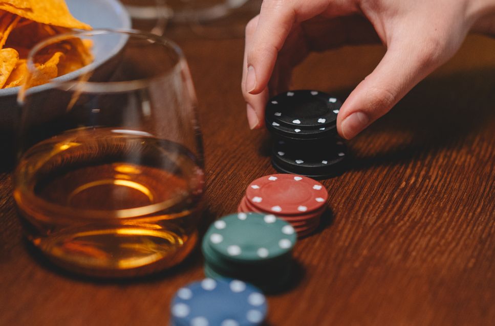 Online Casino: Spielautomaten und Live-Spiele im Überblick