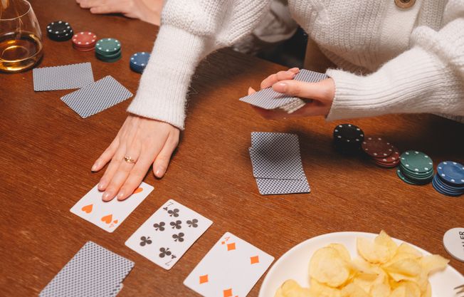 Online Casino: Spielautomaten und Live-Spiele im Überblick