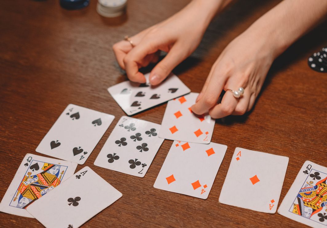 sichere Zahlungsmethoden im Online Casino mit verschiedenen Kreditkarten und Wallets