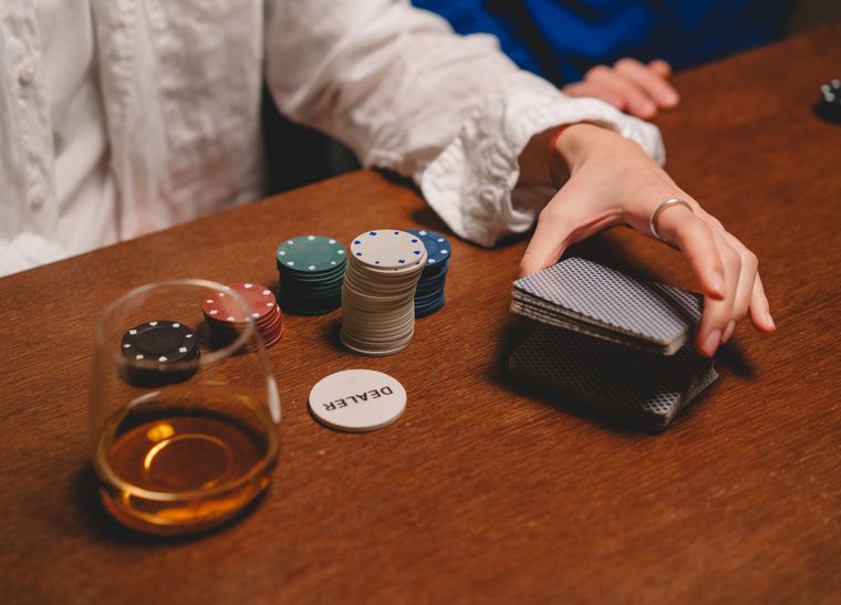 Online Casino: Spielautomaten und Live-Spiele im Überblick