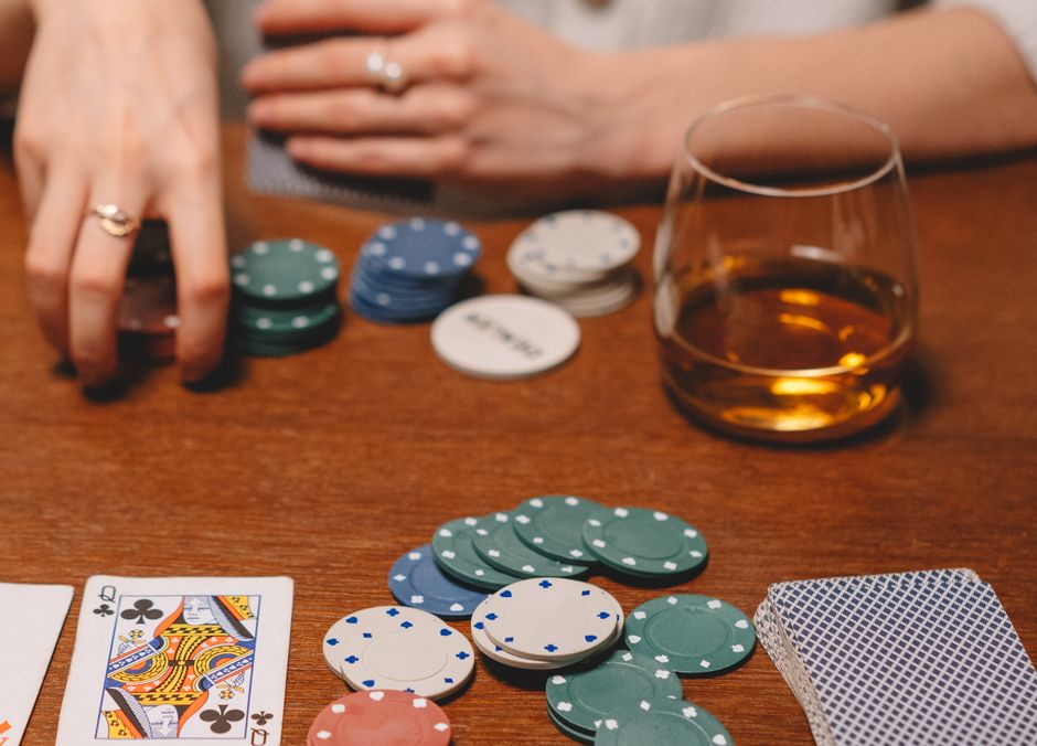 Online Casino: Spielautomaten und Live-Spiele im Überblick