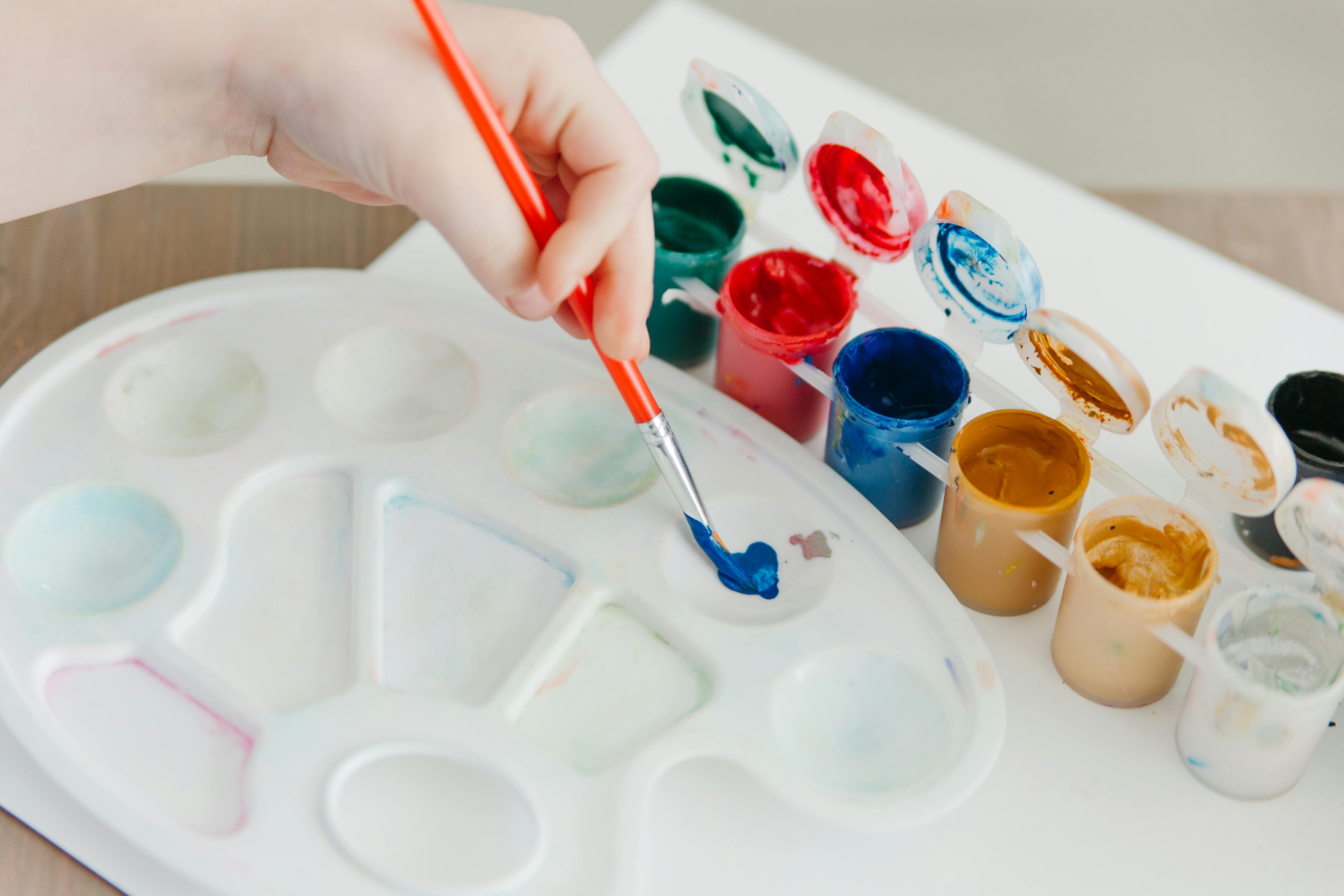 Hobbycraft has up to 50% off art supplies for chilly Brits to try new hobbies at home — Photo by Anastasia  Shuraeva on Pexel