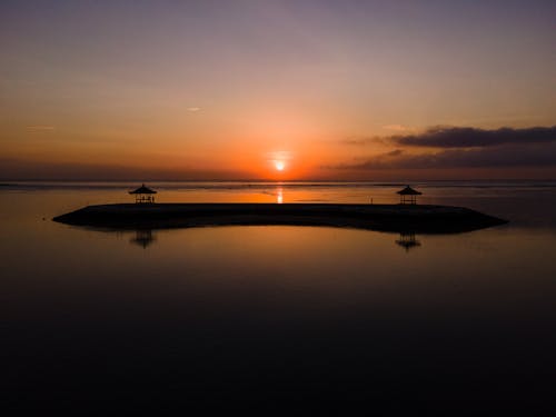 ada, akşam karanlığı, deniz içeren Ücretsiz stok fotoğraf