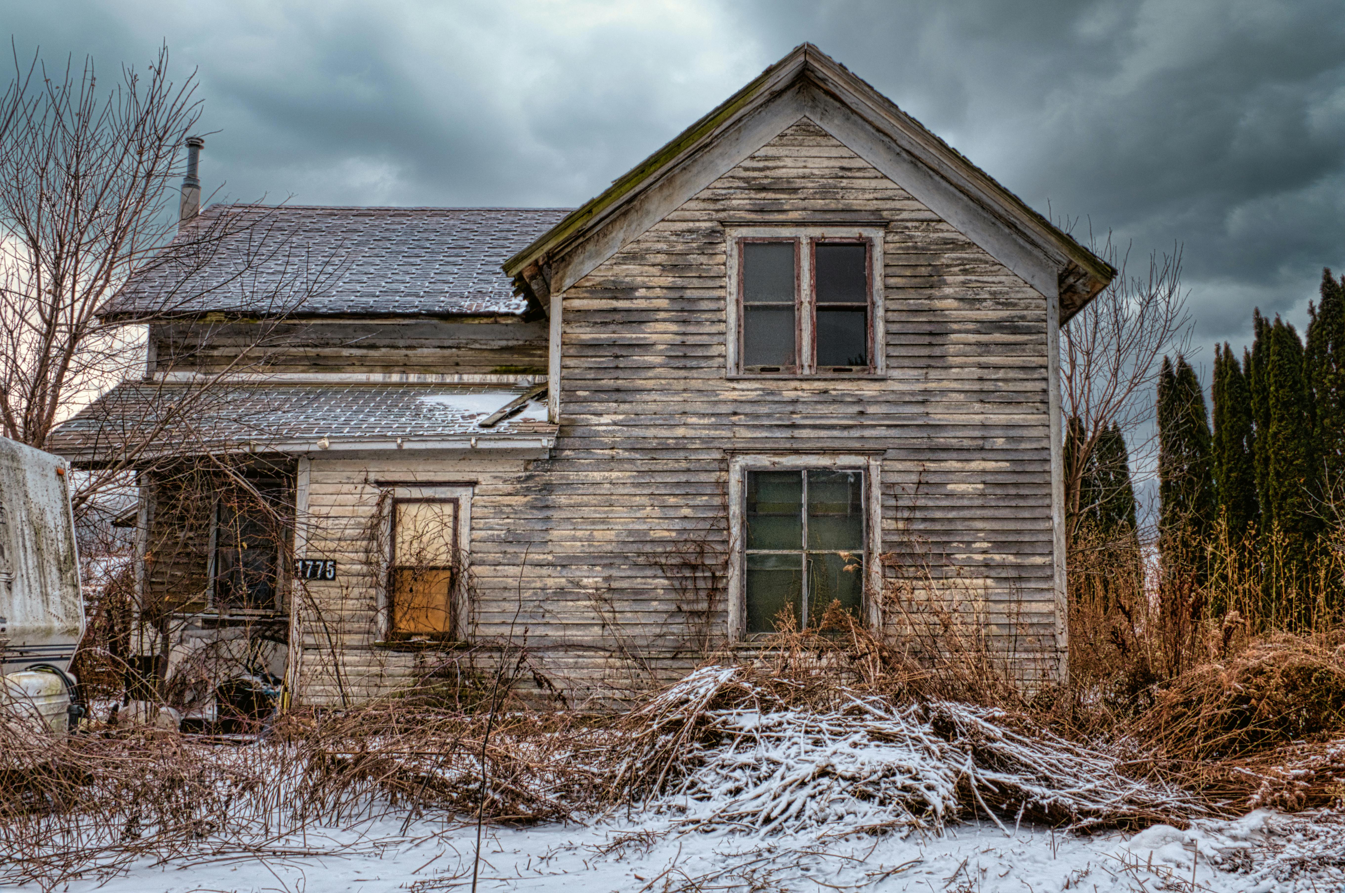 Home Insurance Weather Disasters You’re Not Prepared For — Photo by Tom Fisk on Pexels