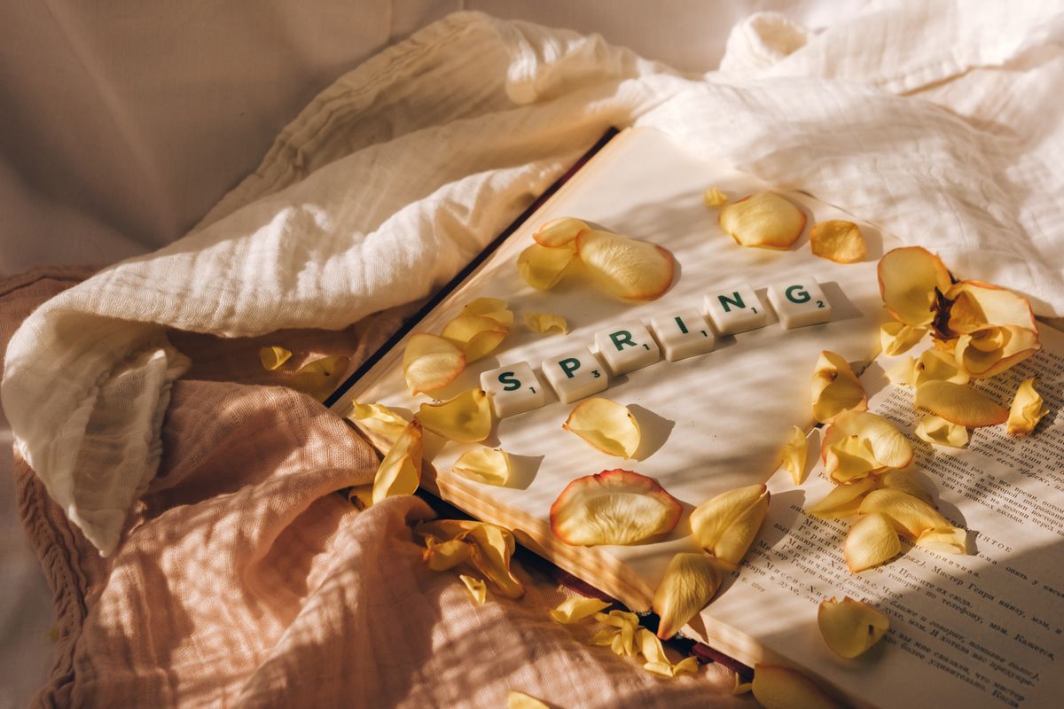 Frühlingsfarben-Wohntrend 2026: 5 DIY-Projekte + Inspiration — Hero-Aufnahme — Frühlingsfarben-Wohntrend DIY-Projekte