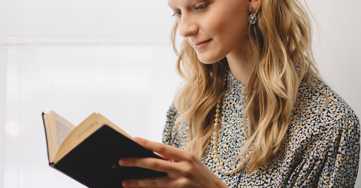 What does enigmatic mean in literature