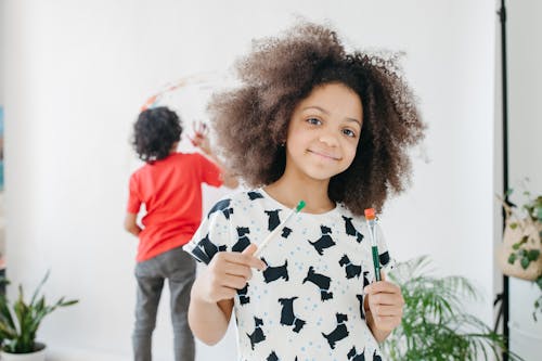 Základová fotografie zdarma na téma african american girl, afro vlasy, černá holka