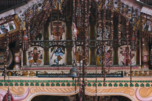 Ilustracja Hinduskiego Boga W Pobliżu Bell