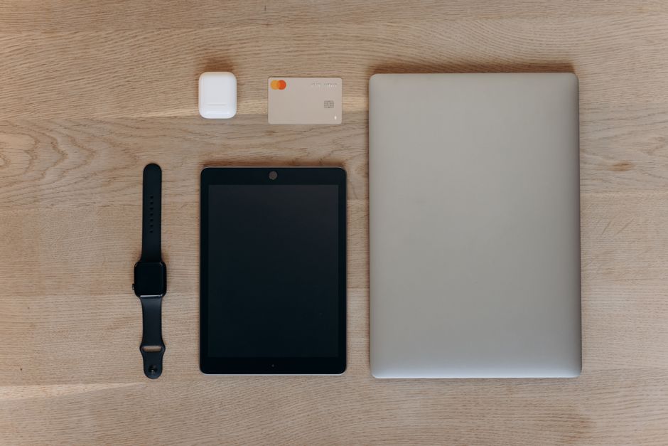 13 Essential Gadgets to Organize Your Junk Drawer