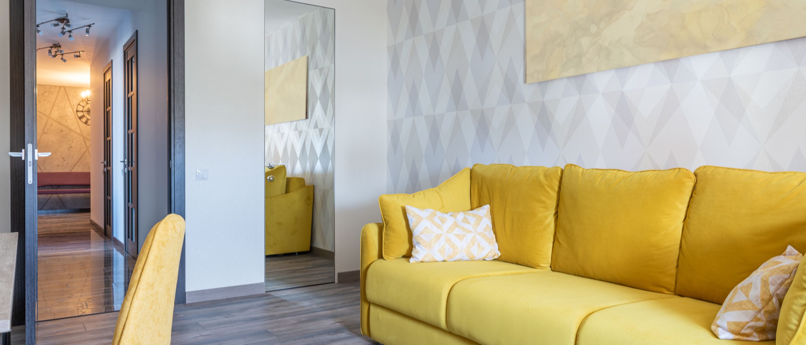 Wallpapering in Chelsfield — a freshly painted, spotless finish