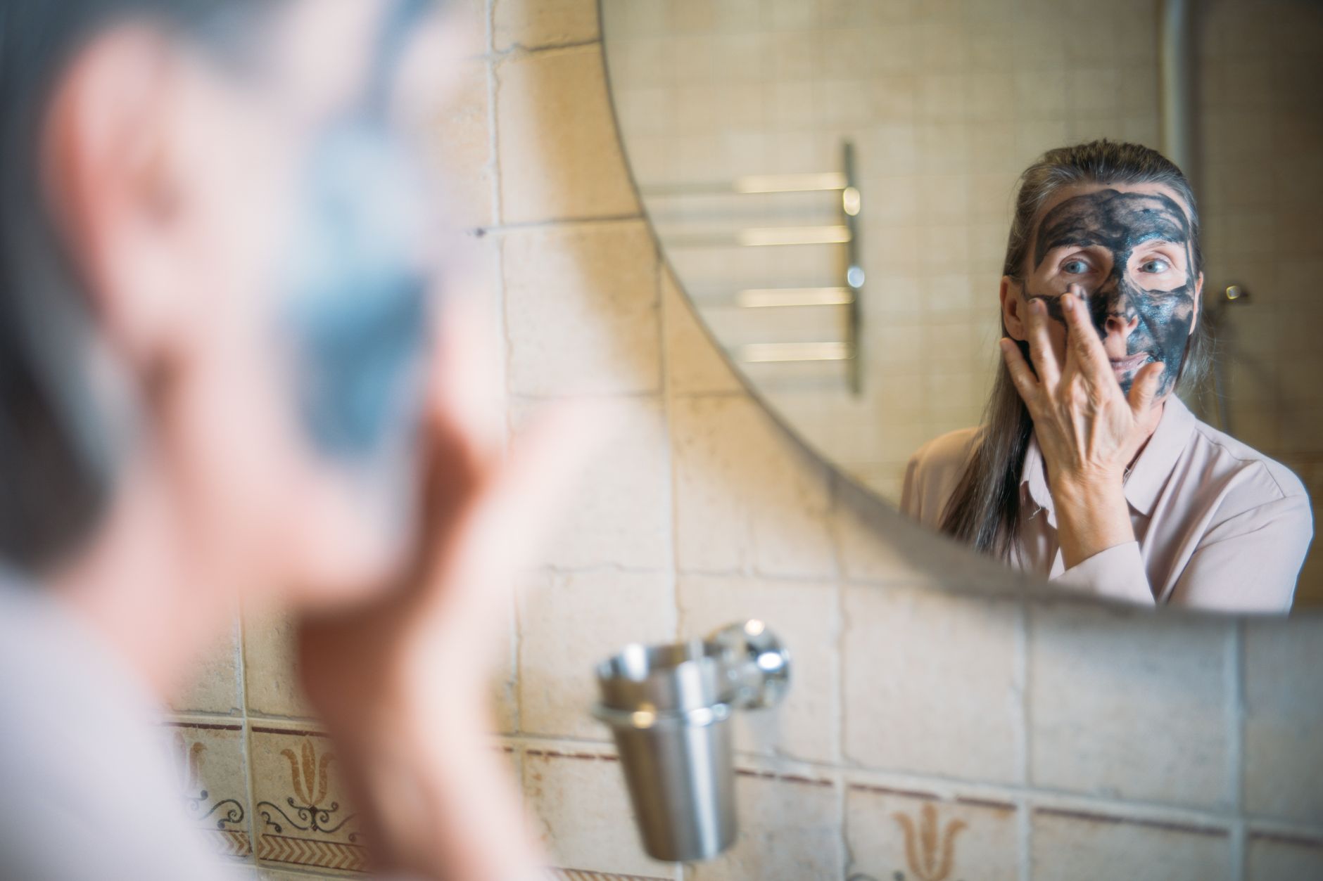 Unlock Your Glow: The Power of Applying Skincare to Damp Skin
