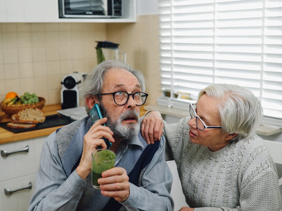 What does cranberry juice do for men?