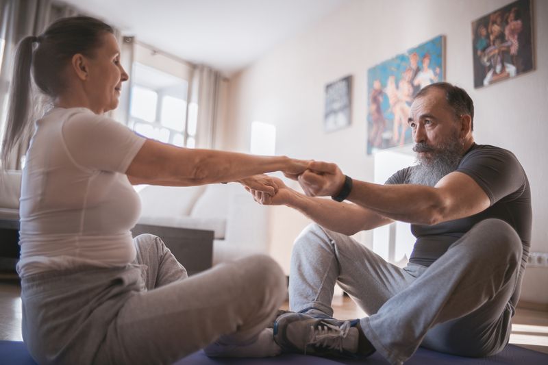 How to start exercising at home after 50: practical guide overview