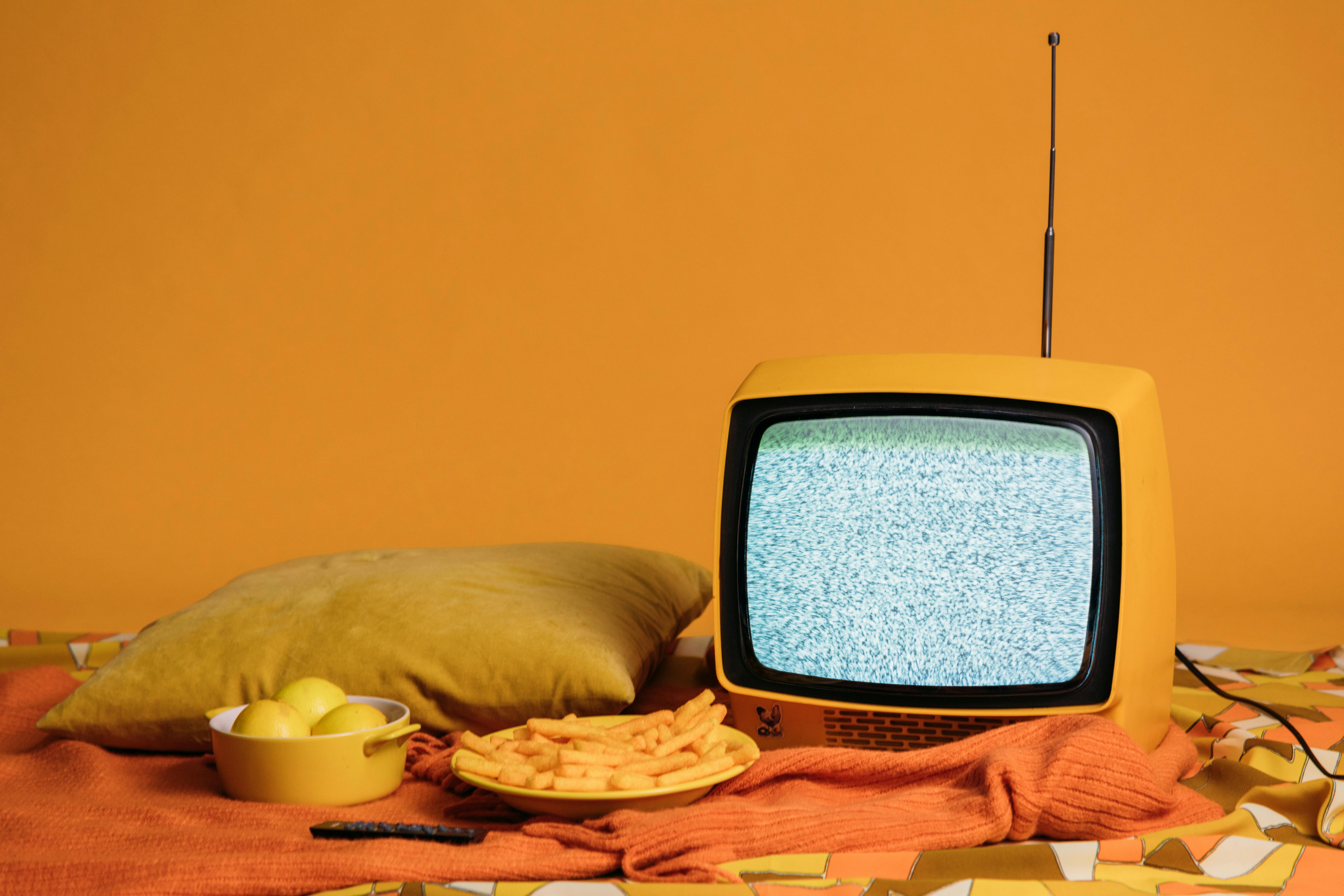 Does watching TV help with panic attacks?
