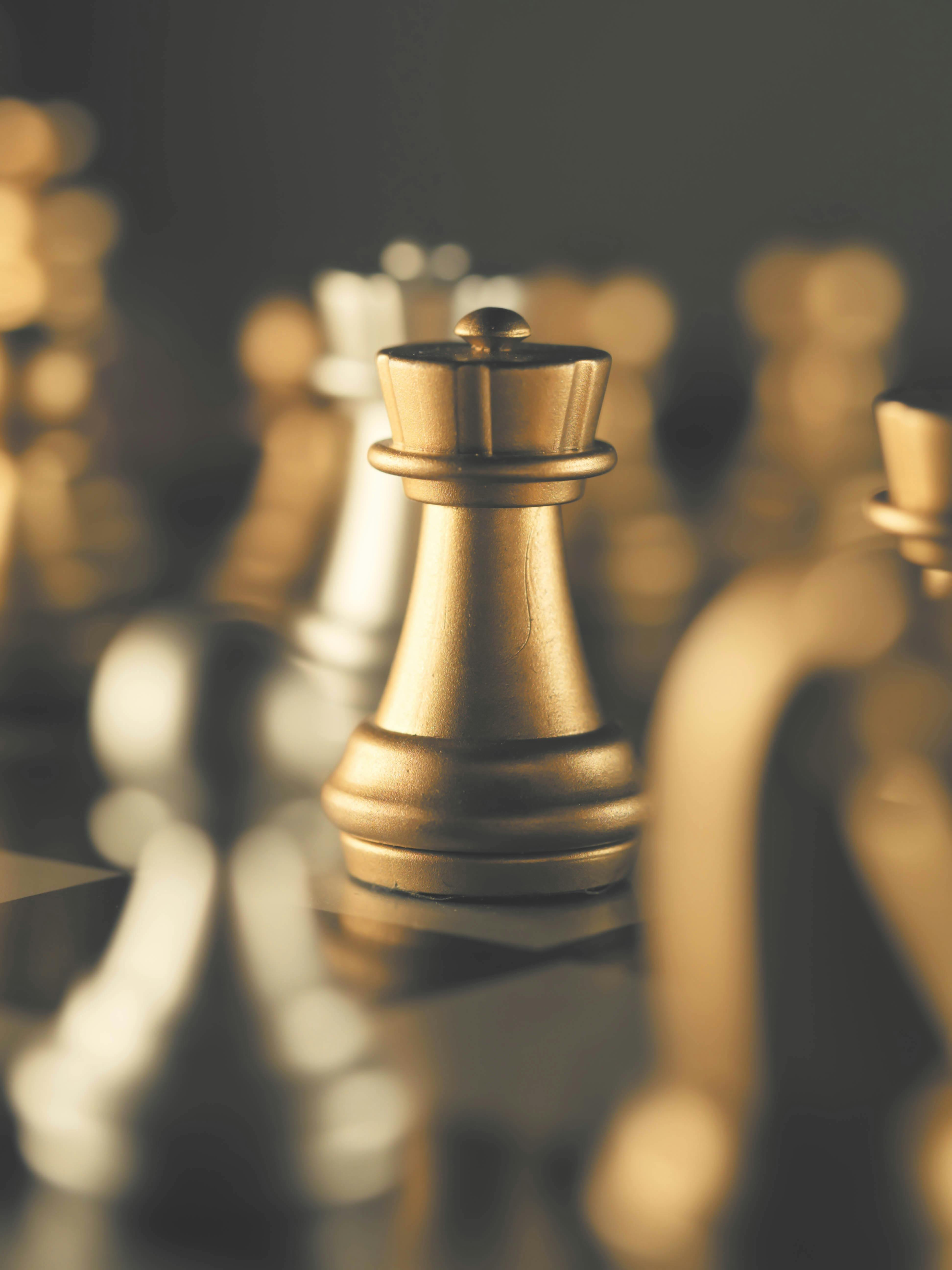 Download Silver Chess King Wallpaper