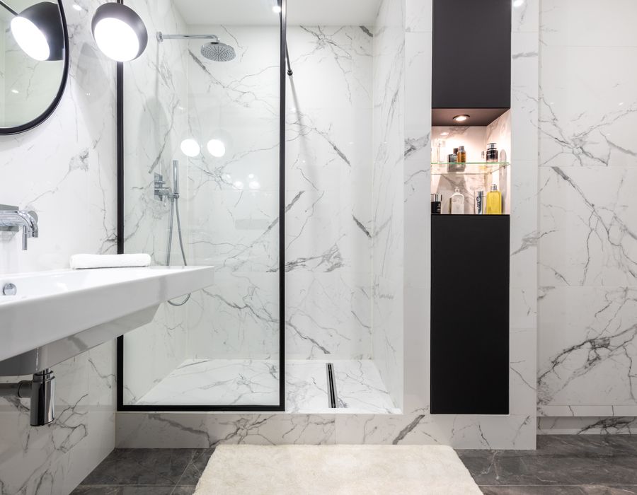 Bathroom lighting design in La Quinta
