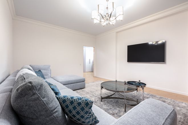 Long interior with linen tones — photo by Max Vakhtbovych on Pexels