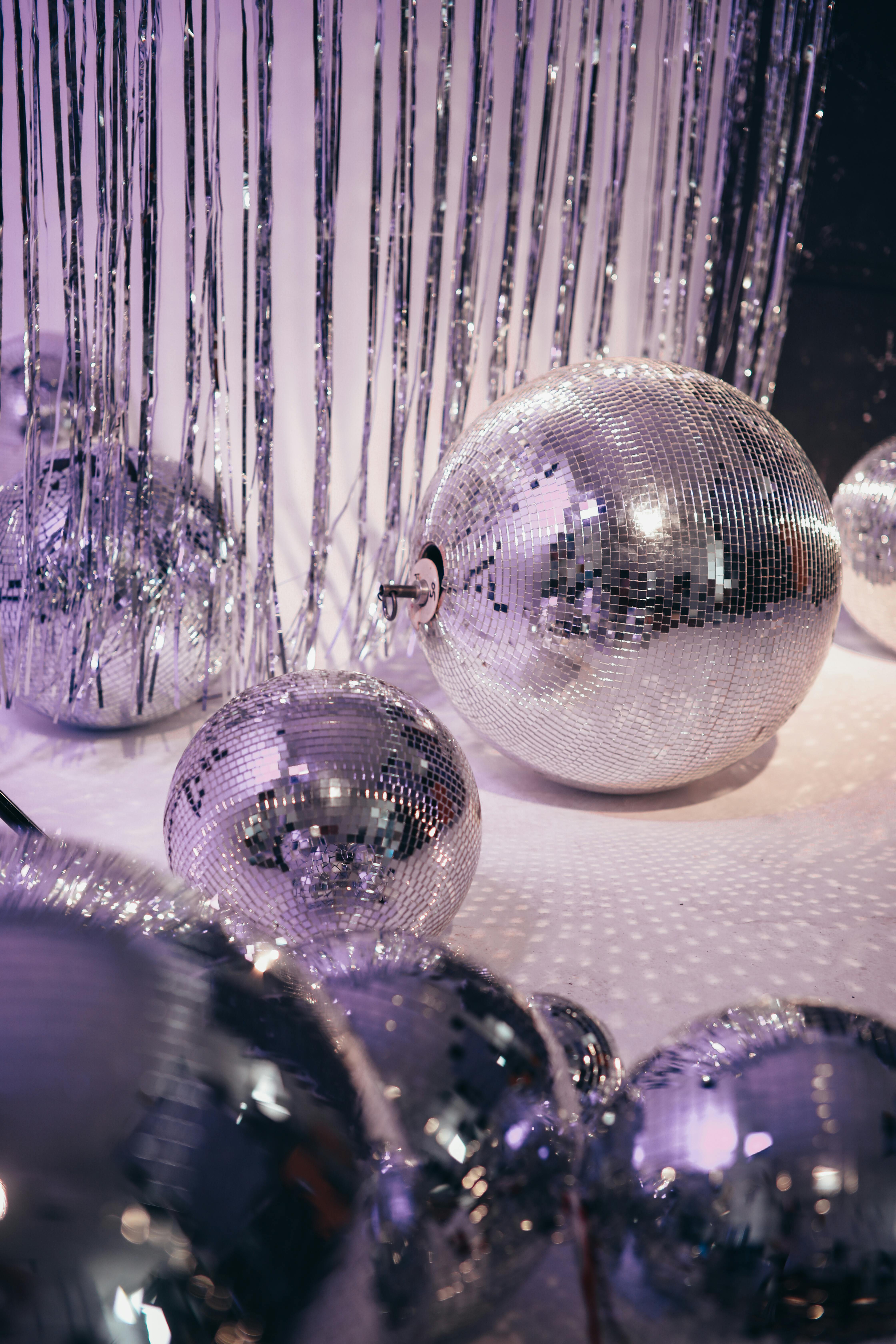 Disco Ball live wallpaper for Android. Disco Ball free download for tablet  and phone.