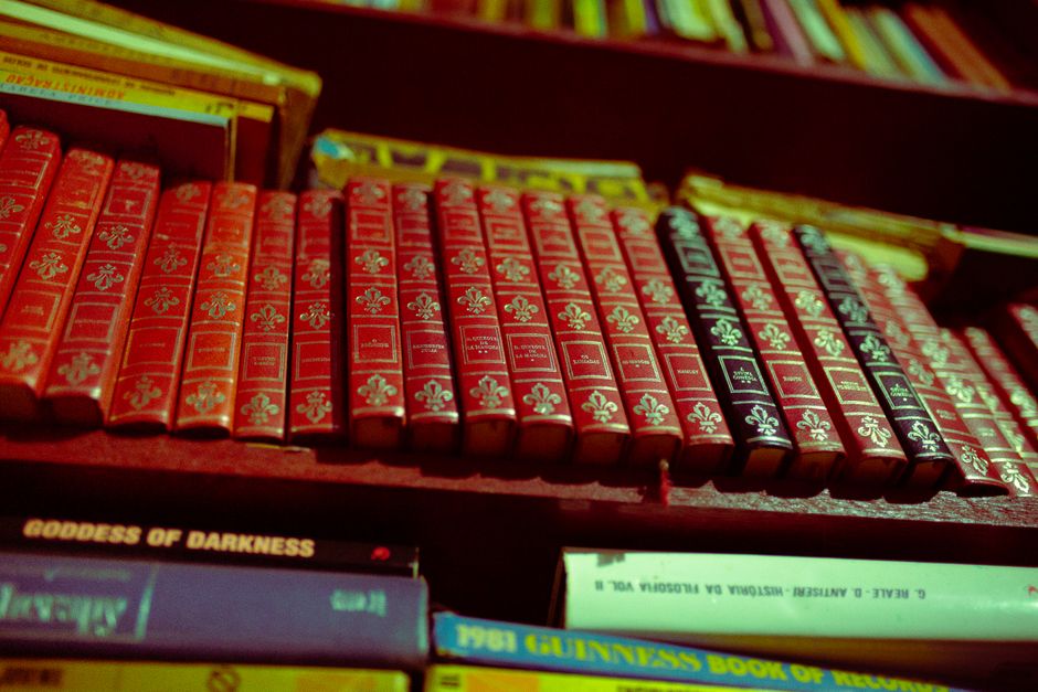 Visite de la librairie indépendante Sangsters à Montego Bay