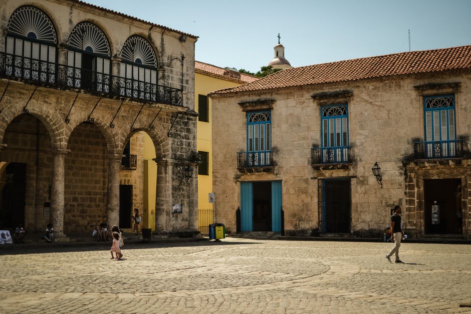 Vibrant street scene in Santo Domingo's Colonial Zone, Dominican Republic