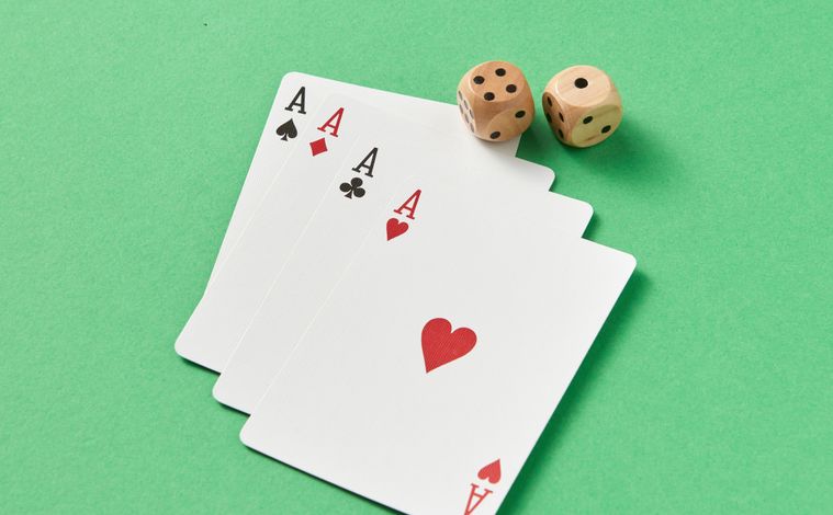 Online Casino: Spielautomaten und Live-Spiele im Überblick